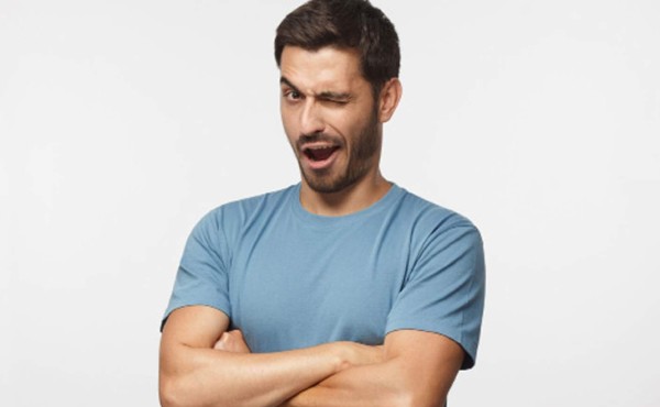 Su problema es que quiere con todas