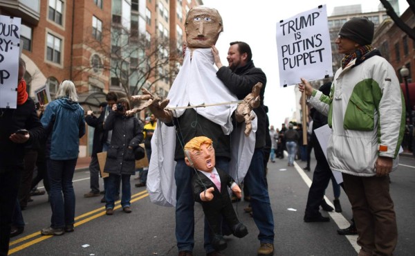 Violencia y descontento en protestas contra Trump en Washington