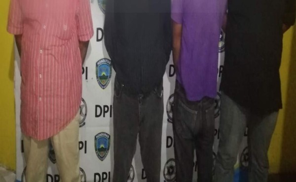 Detienen a cuatro hombres por supuesto robo de ganado en Santa Cruz de Yojoa