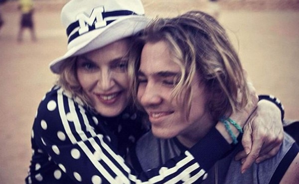 Revelan la razón por qué el hijo de Madonna se mudó con su padre