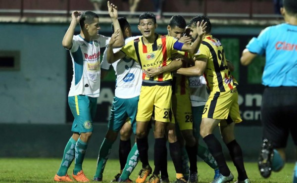 Liga Nacional suspendió partidos del repechaje por los disturbios en Honduras