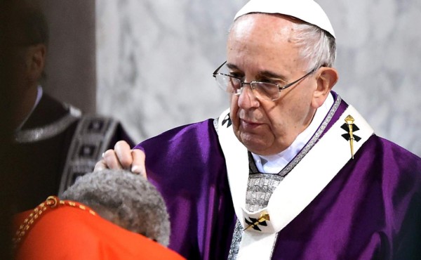 El Papa da comienzo a la Cuaresma con imposición de la ceniza en Roma