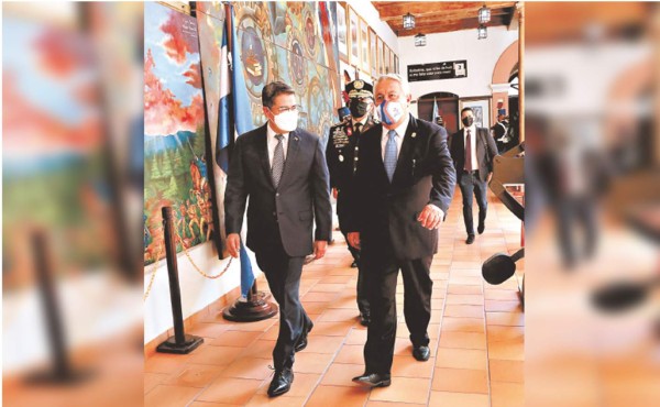 Integración de Centroamérica dinamizará la economía: JOH