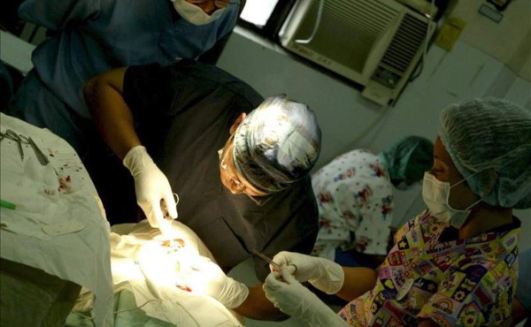 Buscan el primer trasplante de hígado en niños en Panamá  