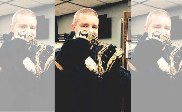 Fue al baño, pensó que era una bufanda en el suelo y era una pitón