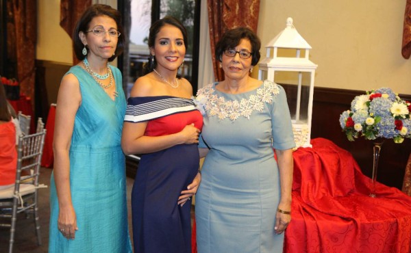 Fiesta maternal para Dalila Zavala de Morel
