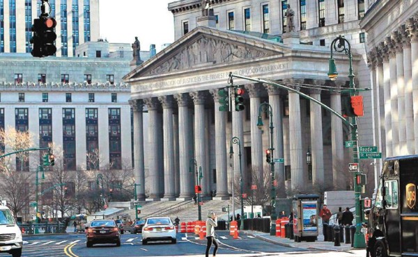 Abogado de los Rosenthal es condenado a 14 meses de prisión