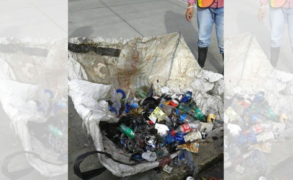 Limpian drenajes de aguas lluvias para evitar llenas en centro de Puerto Cortés