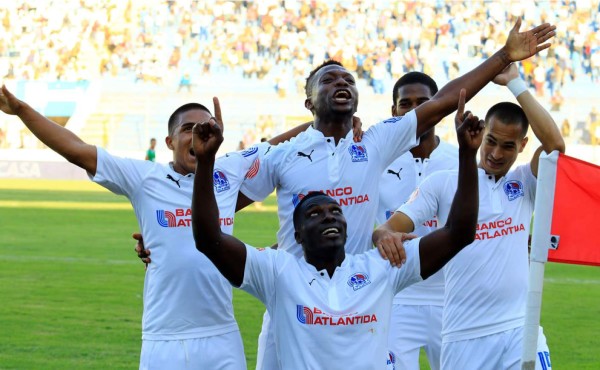 Olimpia le quitó el invicto a Marathón con susto incluido