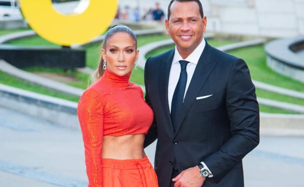 Jennifer López y Alex Rodríguez esperan fin de cuarentena para celebrar su boda