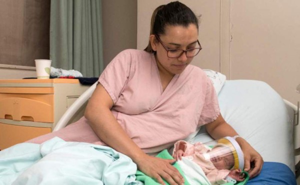 Los recién nacidos tienen un riesgo bajo de covid-19