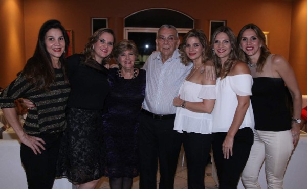 El cumpleaños de Magdalena Yacamán de Barletta