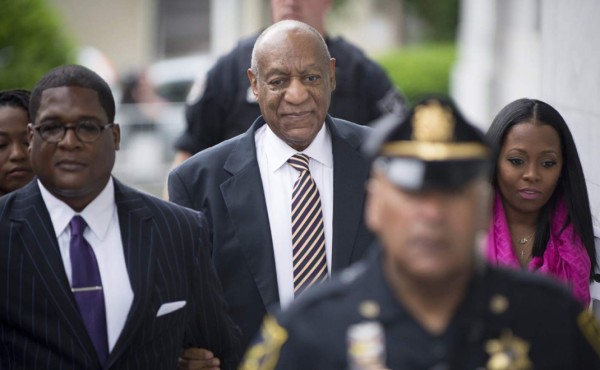Demandante de Bill Cosby relata en el juicio los presuntos abusos que sufrió