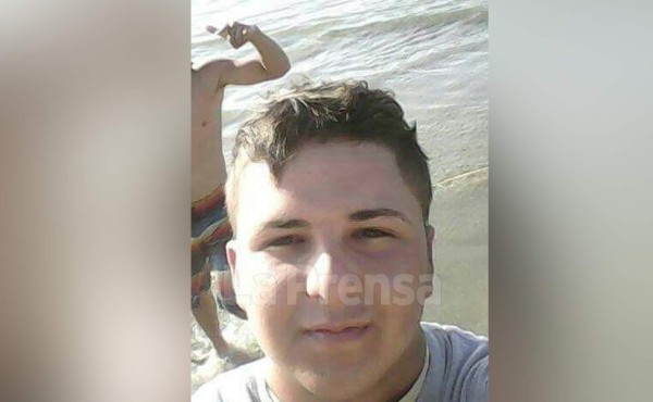 Joven bombero muere electrocutado cuando apagaba incendio en San Manuel