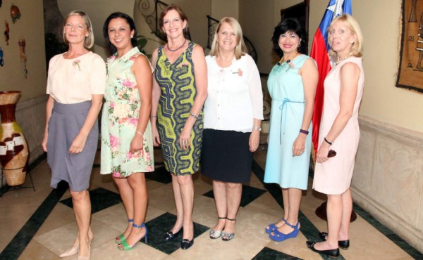 Almuerzo solidario en la capital