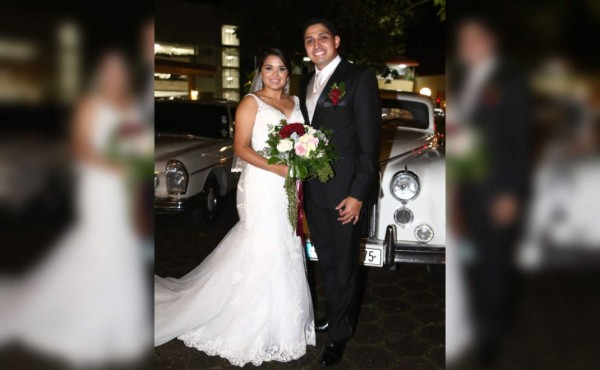 Andrea Rodríguez y Ernesto Córdoba festejan por su amor