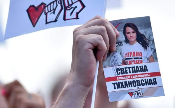 Detienen a jefa de campaña de candidata presidencial opositora en Bielorrusia