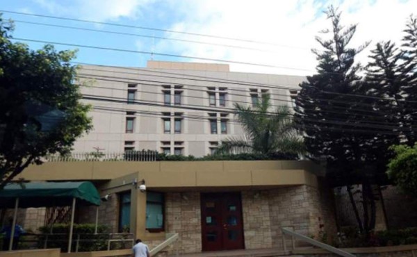 Embajada de EEUU en Honduras trabajará en horario regular tras cierre de gobierno