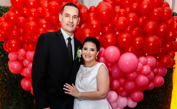 Felicidad por el amor de Eva y Luis Aguilar