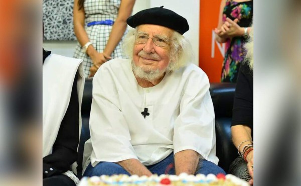 Muere a los 95 años el sacerdote y poeta nicaragüense Ernesto Cardenal