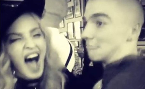 Madonna recupera la sonrisa y a Rocco