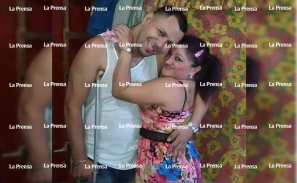 Ultiman a pareja dentro de su vivienda en la López Arellano