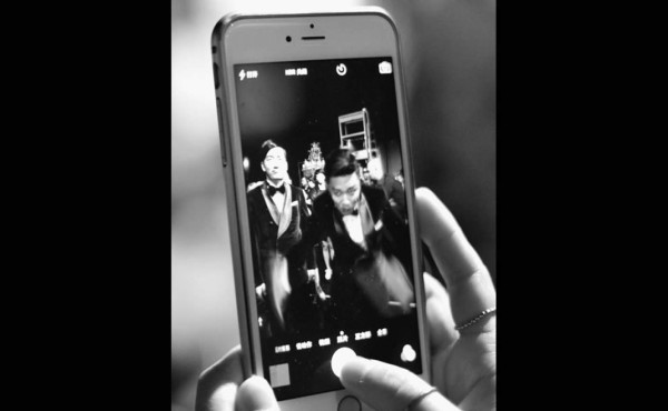 ¿Por qué llora Taylor Swift? Mira lo que pasó en el backstage de los AMAs 2014