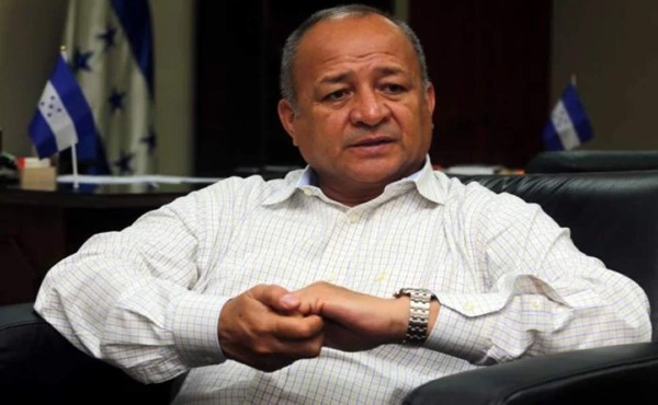 'Se autorizó operar a ferreterías siguiendo medidas de bioseguridad': Ministro Julián Pacheco