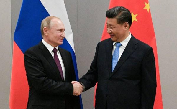 Putin dice a Xi que quiere reforzar la cooperación militar ruso-china