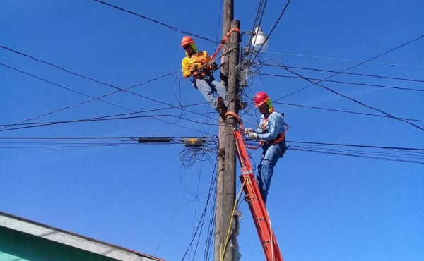 Gobierno pagó deuda a los generadores de energía