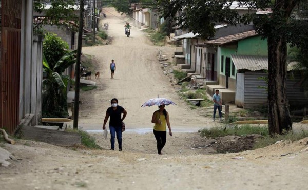 Migrantes abren una nueva ruta para ingresar a Honduras rumbo a EEUU