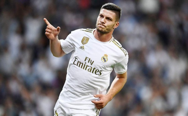 Luka Jovic dejaría al Real Madrid y en Inglaterra lo esperan