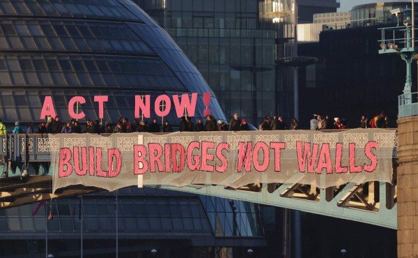 Comienza la ola de protestas contra la investidura de Donald Trump