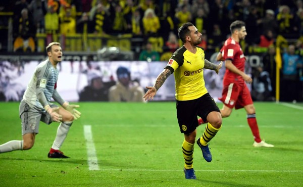 Paco Alcácer dio la victoria al Borussia Dortmund sobre el Bayern y lo hace más líder de la Bundesliga