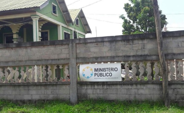 Condenan a una doctora por falsificar una constancia en Gracias a Dios