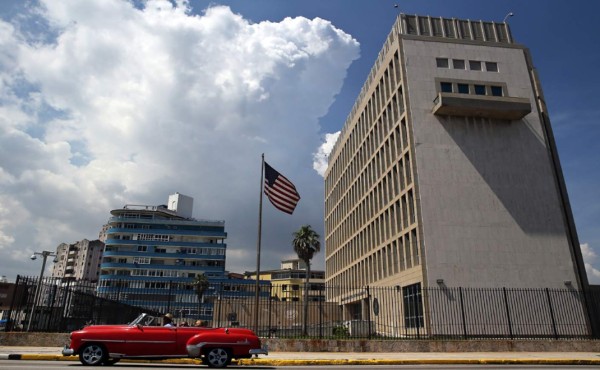 USA estudia cerrar su embajada en La Habana por 'ataque acústico'