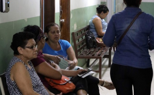 Vacunan a niñas contra el VPH a fin de evitar el cáncer de cérvix