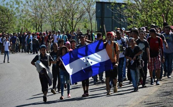 Hondureños que emigran no hallarán empleo en México, dice cónsul de ese país