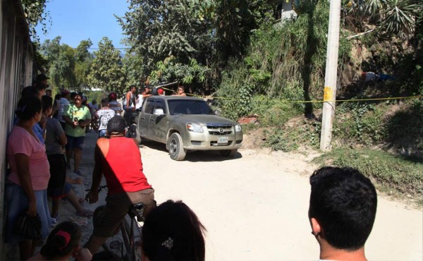 Hallan cadáver de hombre encostalado en el norte de Honduras