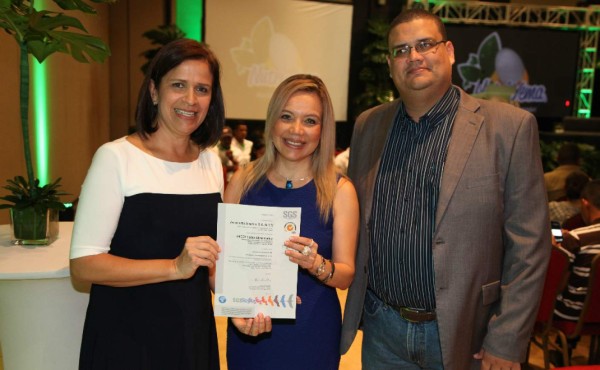Avícola Río Amarillo recibe certificado