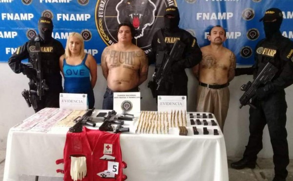 Detienen a tres supuestos pandilleros en la colonia Trejo