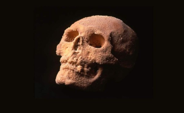 Calaveras brillantes de Talgua: muy cerquita de Catacamas, Olancho, se encuentran las Cuevas de Talgua. Un cementerio secundario que alojó estas osamentas muy particulares.