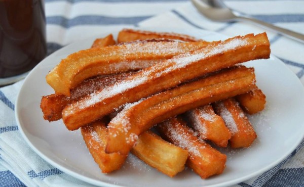 Fáciles recetas para hacer tacos y churros para niños