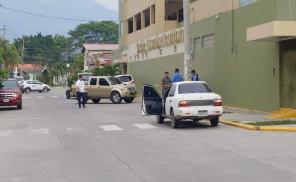 Acribillan a un pastor dentro de su carro en San Pedro Sula