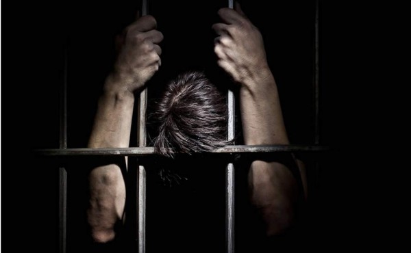 Prisión para indonesio que plantaba cannabis para tratar cáncer de su esposa      