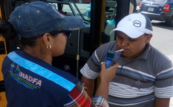 Más de 7,000 pruebas de alcoholemia están siendo aplicadas en Semana Santa