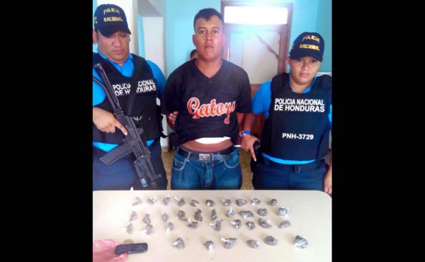 Cae con varios envoltorios con marihuana en Tegucigalpa