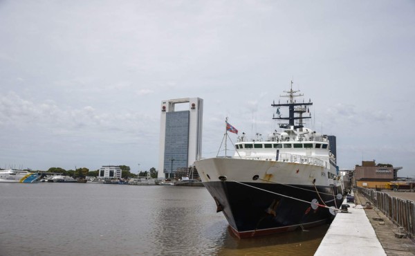 Siguen buscando el submarino argentino tras 36 días desaparecido
