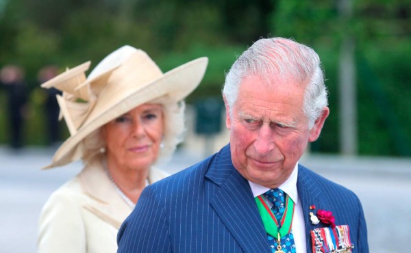 El príncipe Carlos recibirá a Macron, en el primer evento durante la pandemia