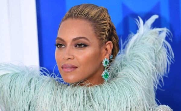 Beyoncé versiona canción de J Balvin para ayudar a México y Puerto Rico